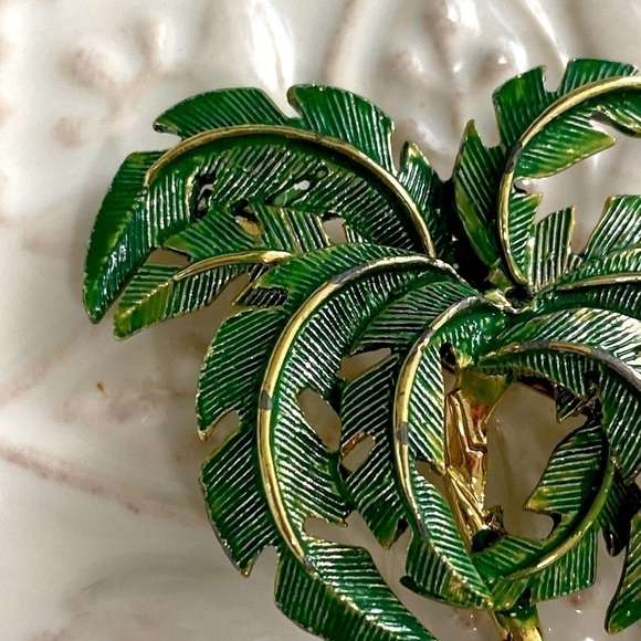 Palm Tree Green Gold Textured Brooch Ocean Caribbean Beach Vaca Cruise Holiday - Picture 10 of 16